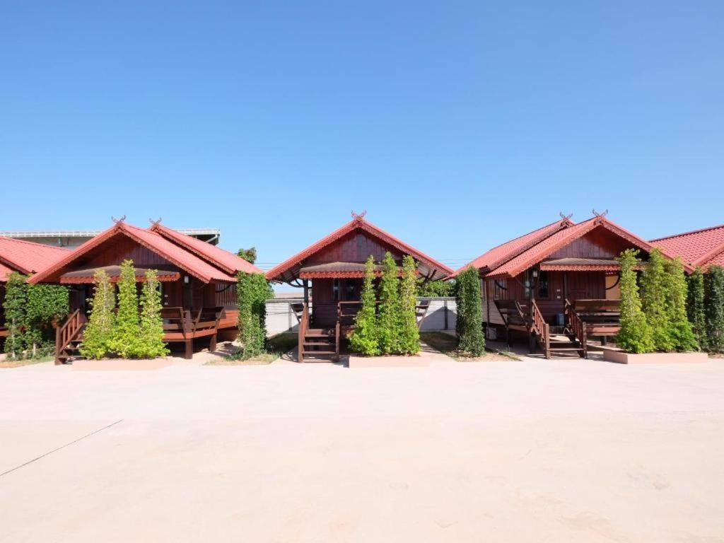 Prakaithong Hotel Amphoe Sawang Daen Din 외부 사진