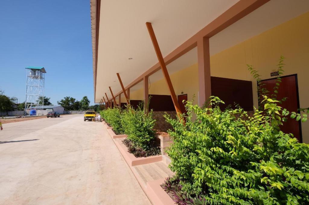 Prakaithong Hotel Amphoe Sawang Daen Din 외부 사진