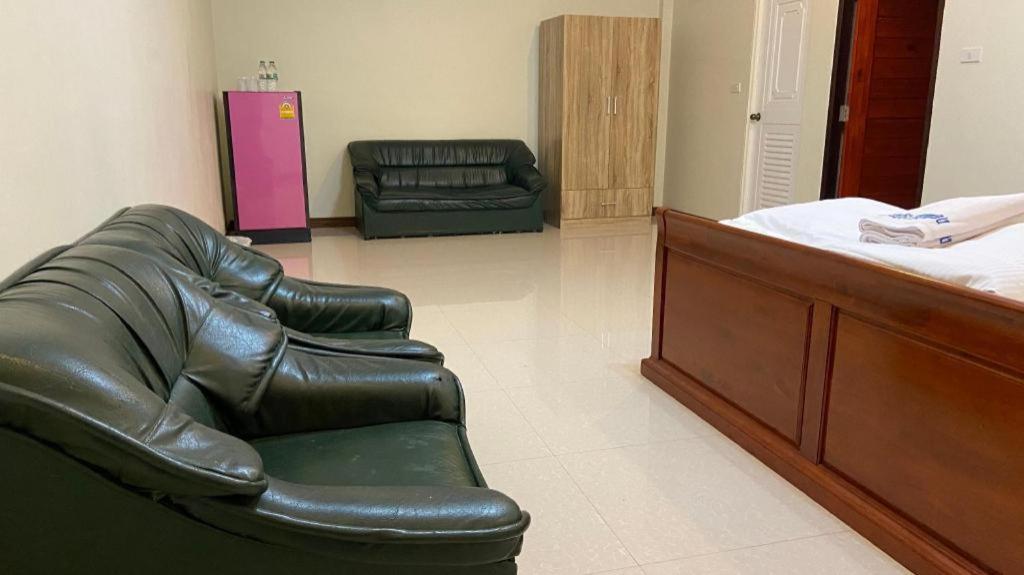 Prakaithong Hotel Amphoe Sawang Daen Din 외부 사진