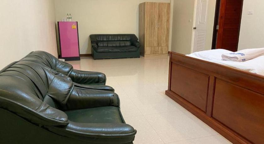 Prakaithong Hotel Amphoe Sawang Daen Din 외부 사진